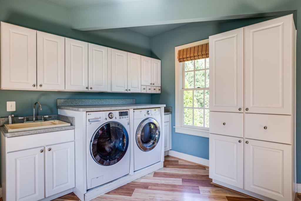 For 1 349 900 A Classic Look In Stafford S Argyle Heights