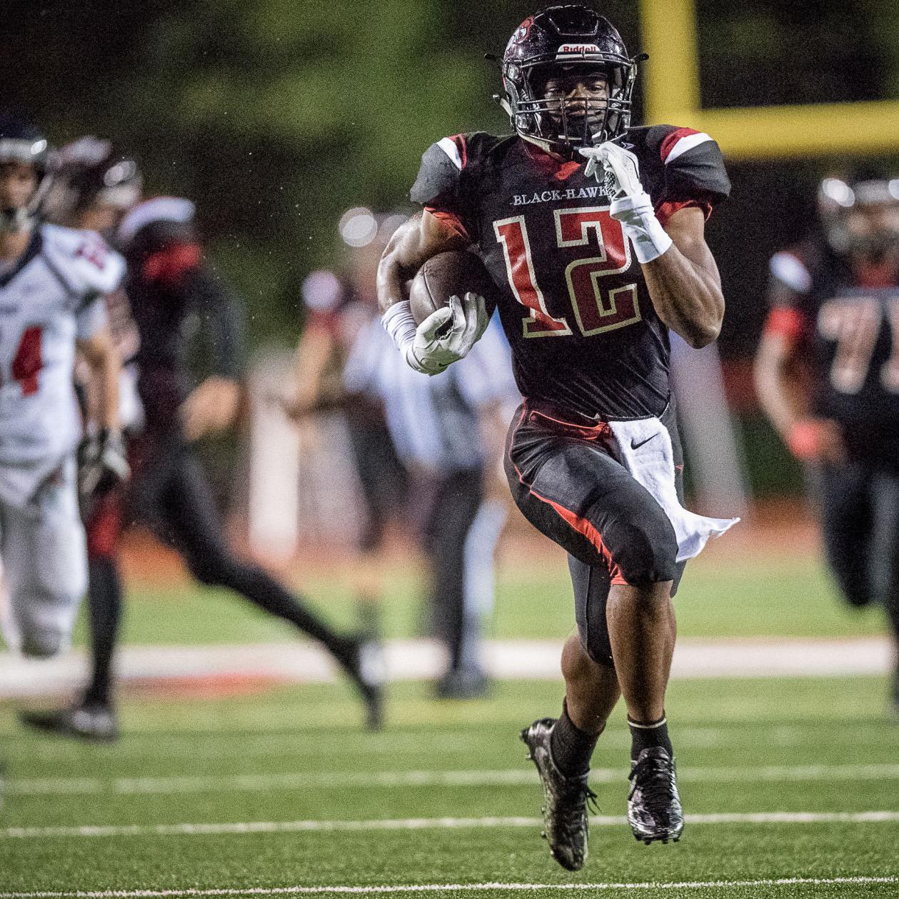 High School Football Drew Doesn T Let Patriot Settle Into Game