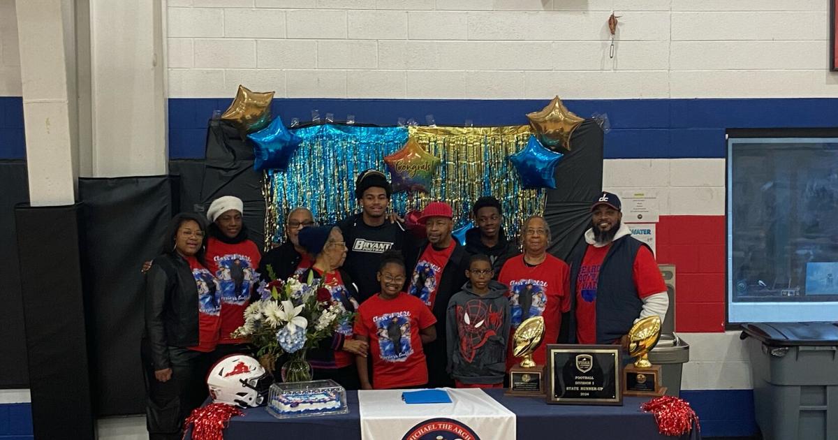Saint Michael LB Jayce Jean-Philippe signs with Bryant