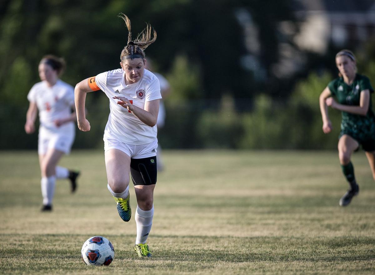 High School Girls Soccer Eagles Tame Wildcats To Avenge Earlier Defeat High School Fredericksburg Com