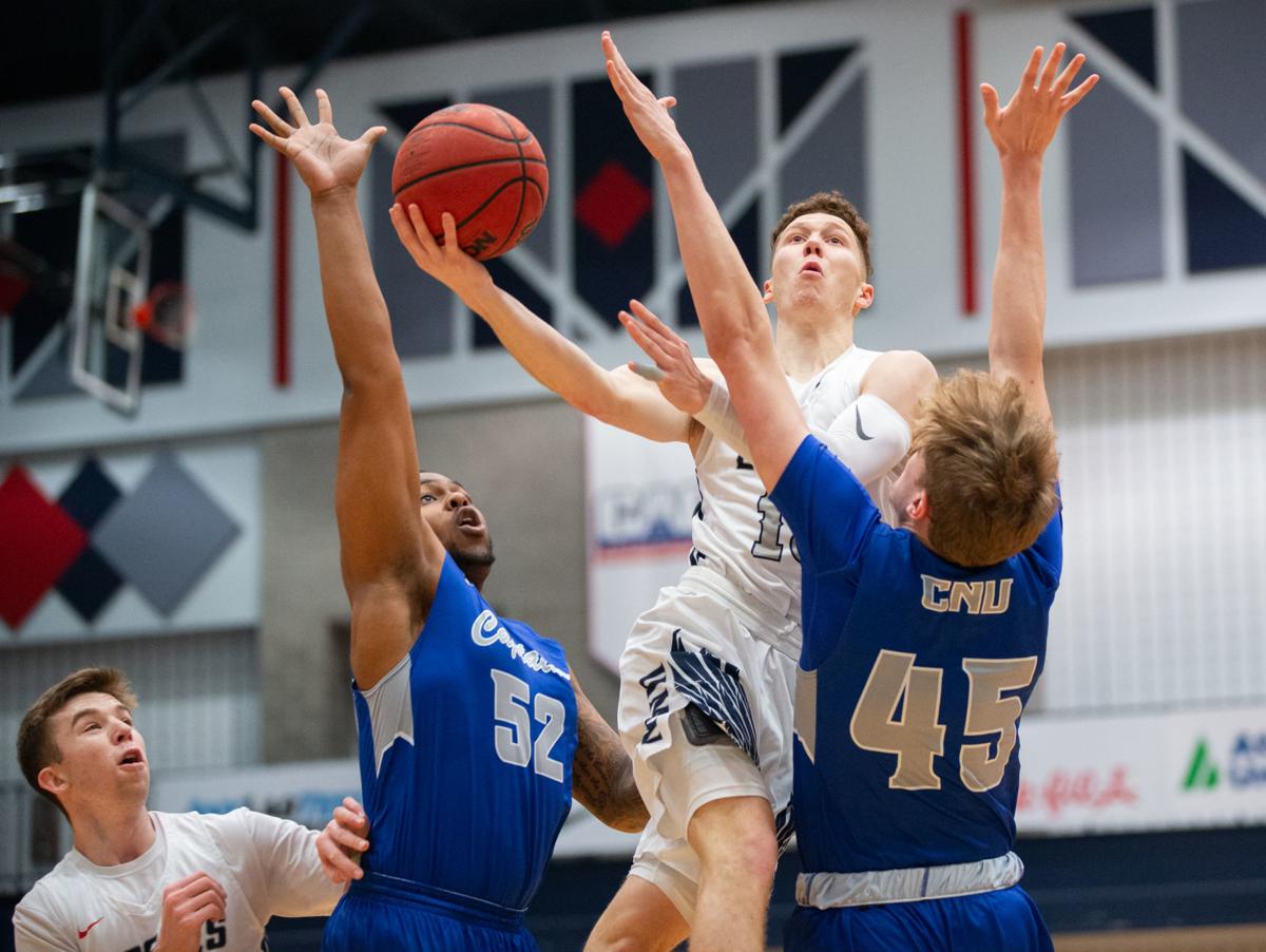 Umw Basketball In Small Ways Gibbs Makes Big Contributions In
