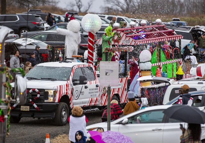 Stafford Christmas parade keeps holiday spirit rolling along