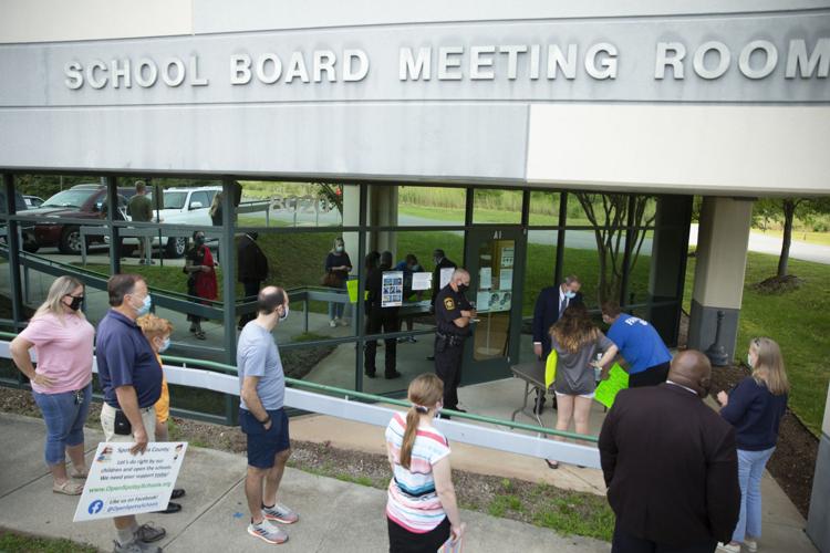 Spotsylvania School Board sticks with plan to begin hybrid model in October