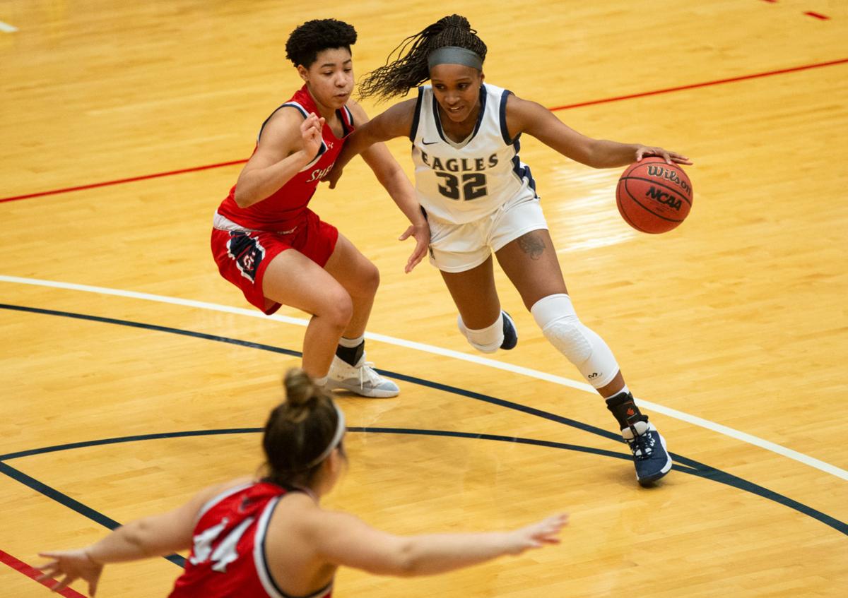 Women S Basketball Shenandoah Stings Slumping Mary Washington