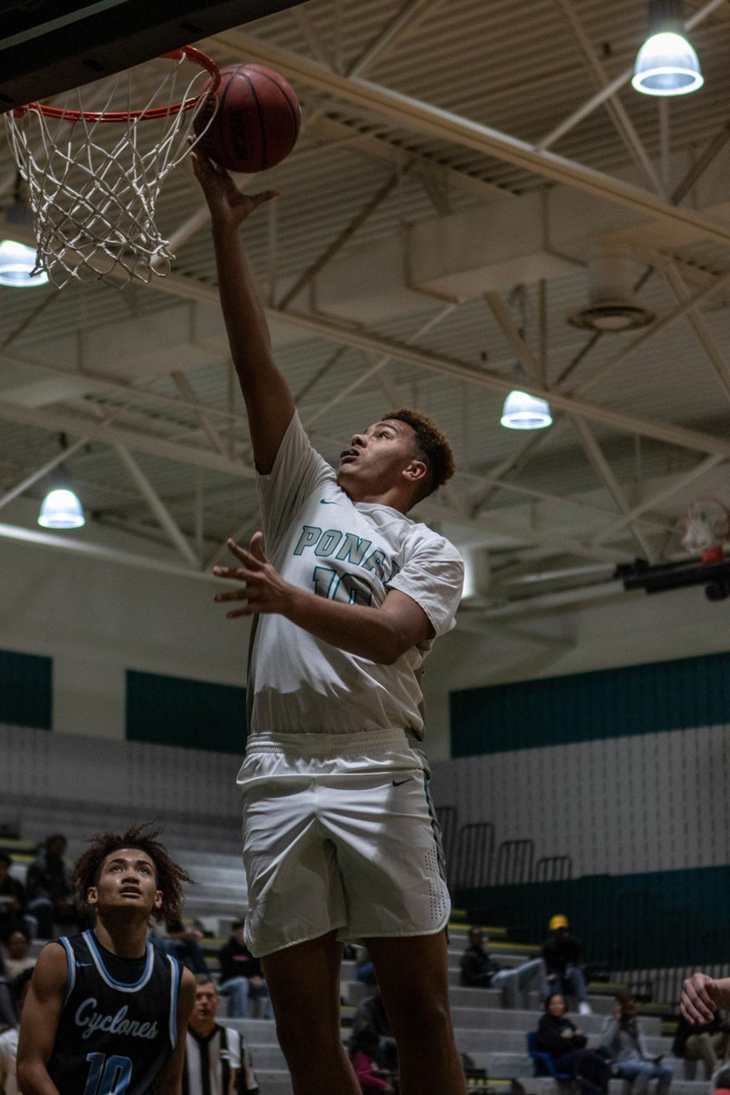 High School Boys Basketball Well Rounded Staples Lifts Massaponax