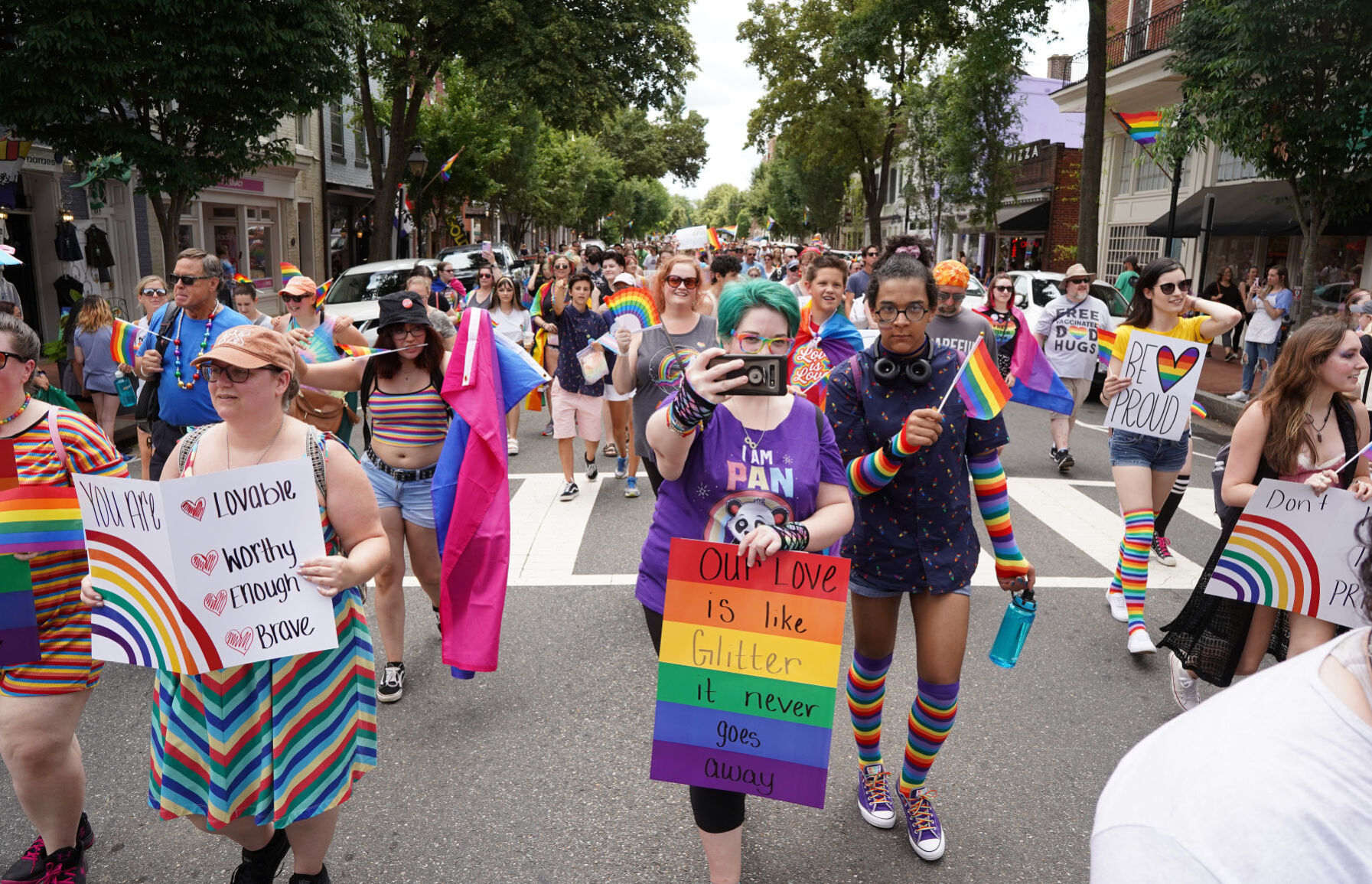 seattle gay pride parade 2019