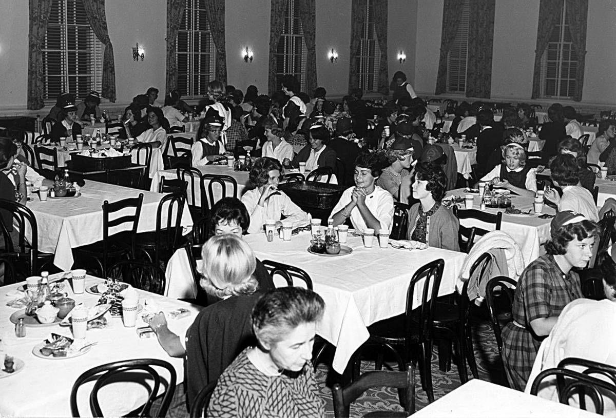 Umw Opening Dining Hall To Public Before Closure Business News Fredericksburg Com