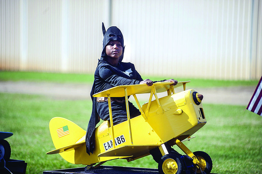 Piper cub cheap pedal plane