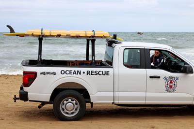 2 missing Virginia Beach swimmers identified; search has resumed