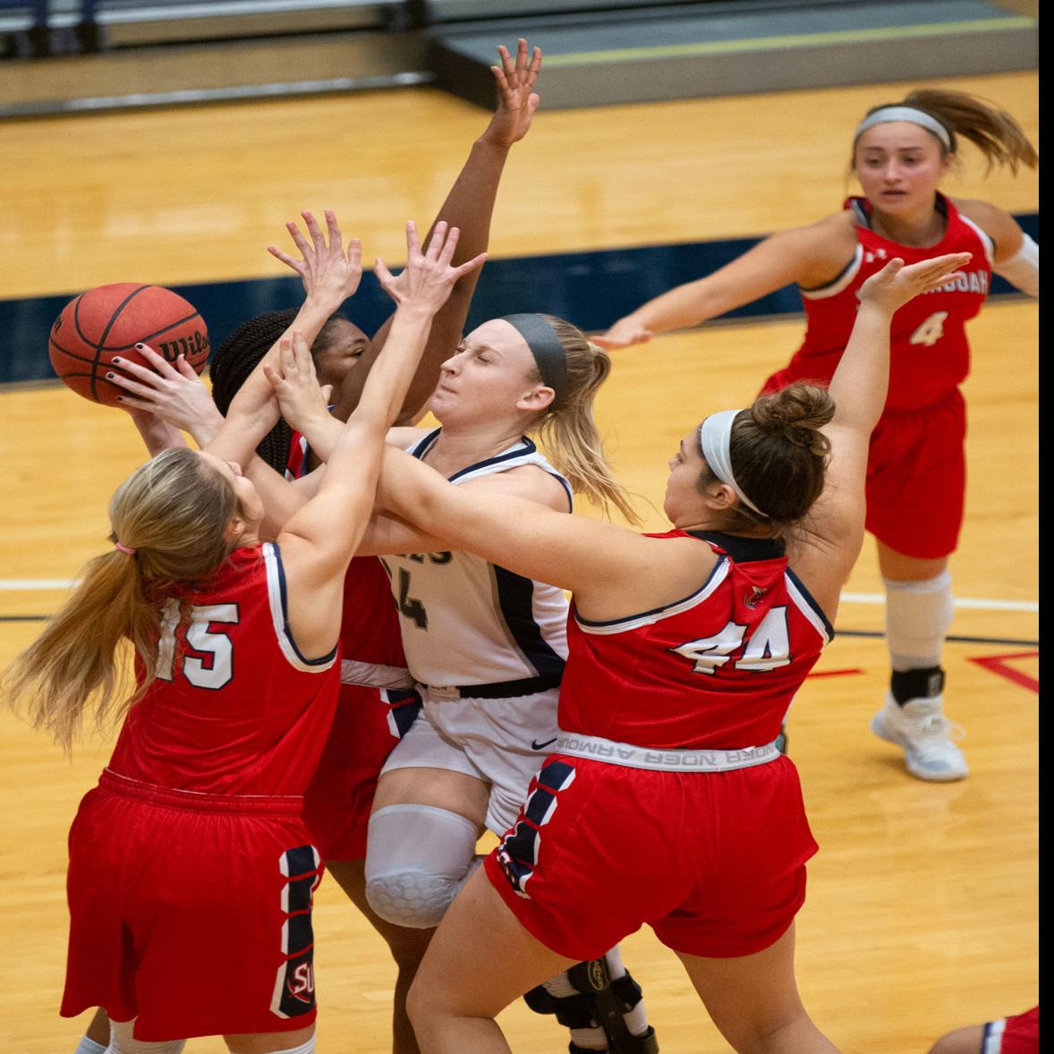 Women S Basketball Shenandoah Stings Slumping Mary Washington