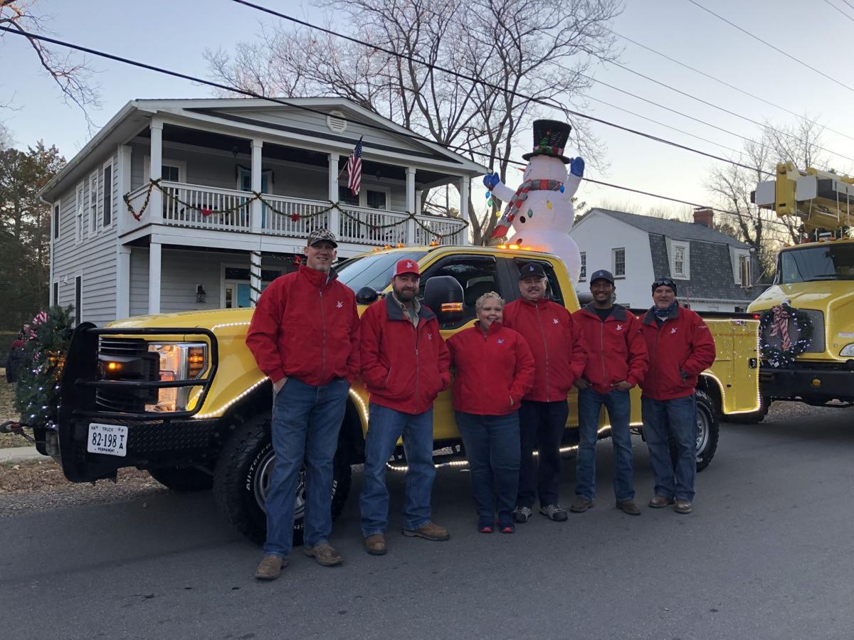HOLIDAY REC joins festivities at Bowling Green Christmas parade