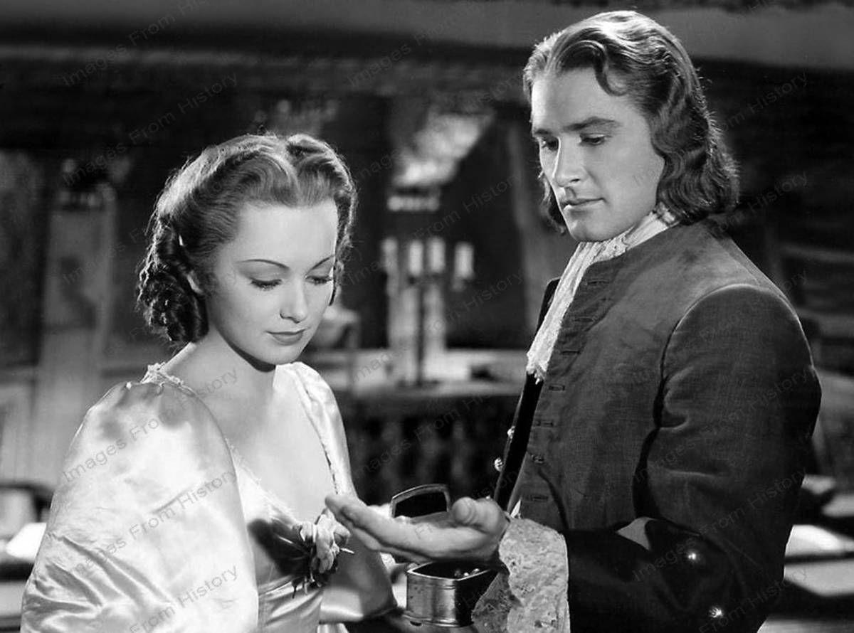 Tinseltown Talks Errol Flynns Captain Blood Turns 80 - 