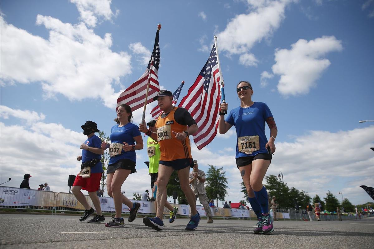 Thousands run in Marine Corps Historic Half marathon (with local