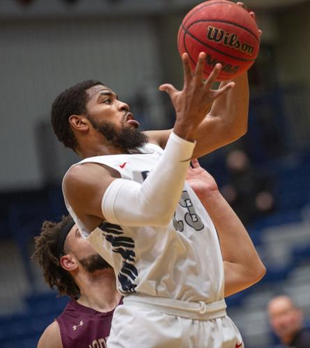 UMW: Versatile Saunders has finally found his fit with Eagles