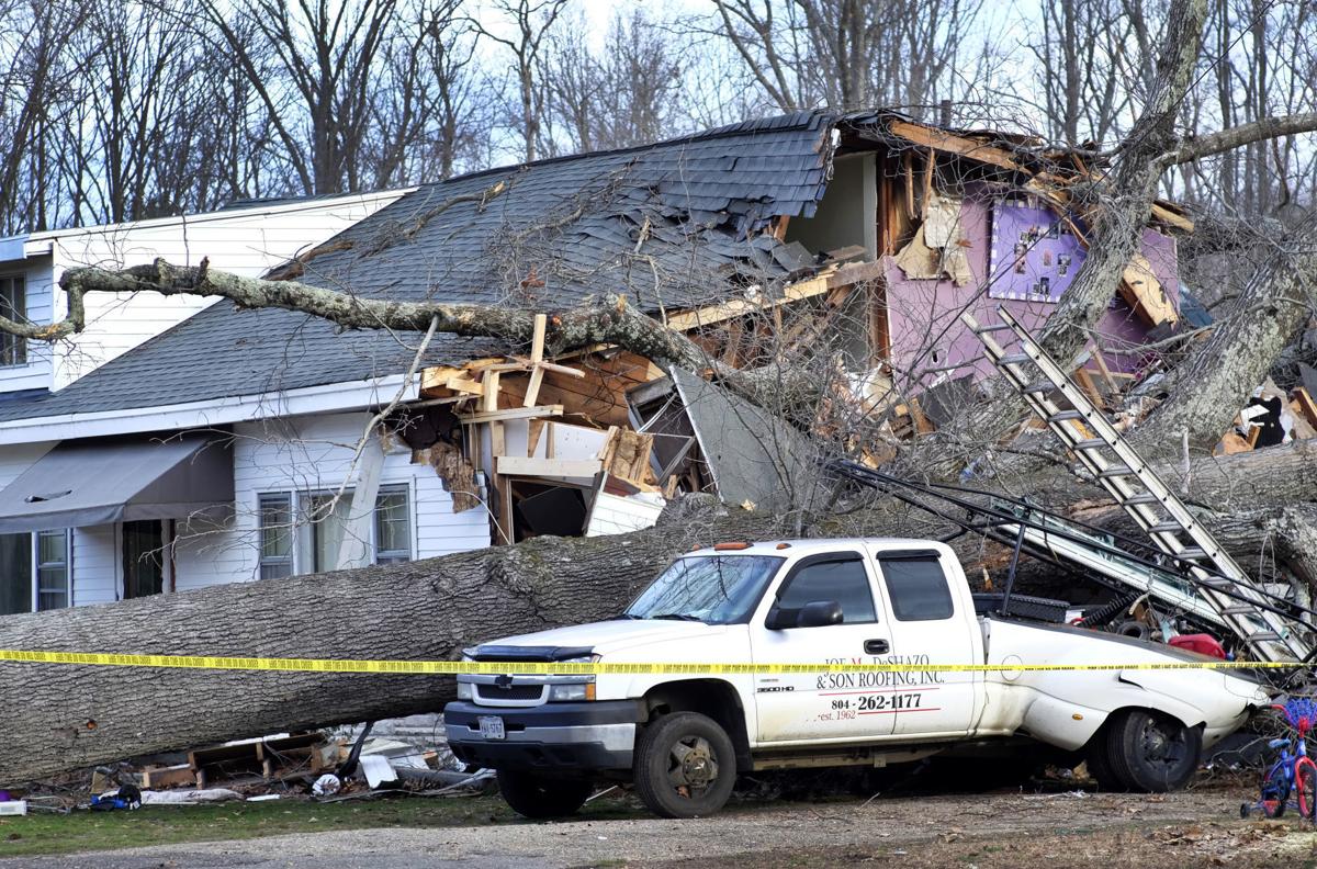 Photos Windstorm Sweeps Across Virginia Causing Damage And - 