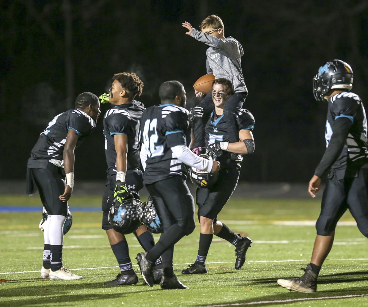 High School Football Region 5d Playoffs Massaponax Outlasts