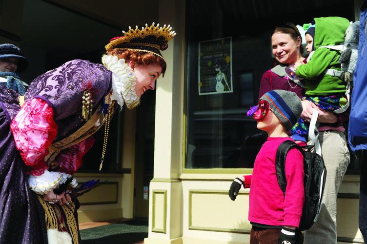 Culpeper Downtown Carnival brings crowds to town's streets and stores