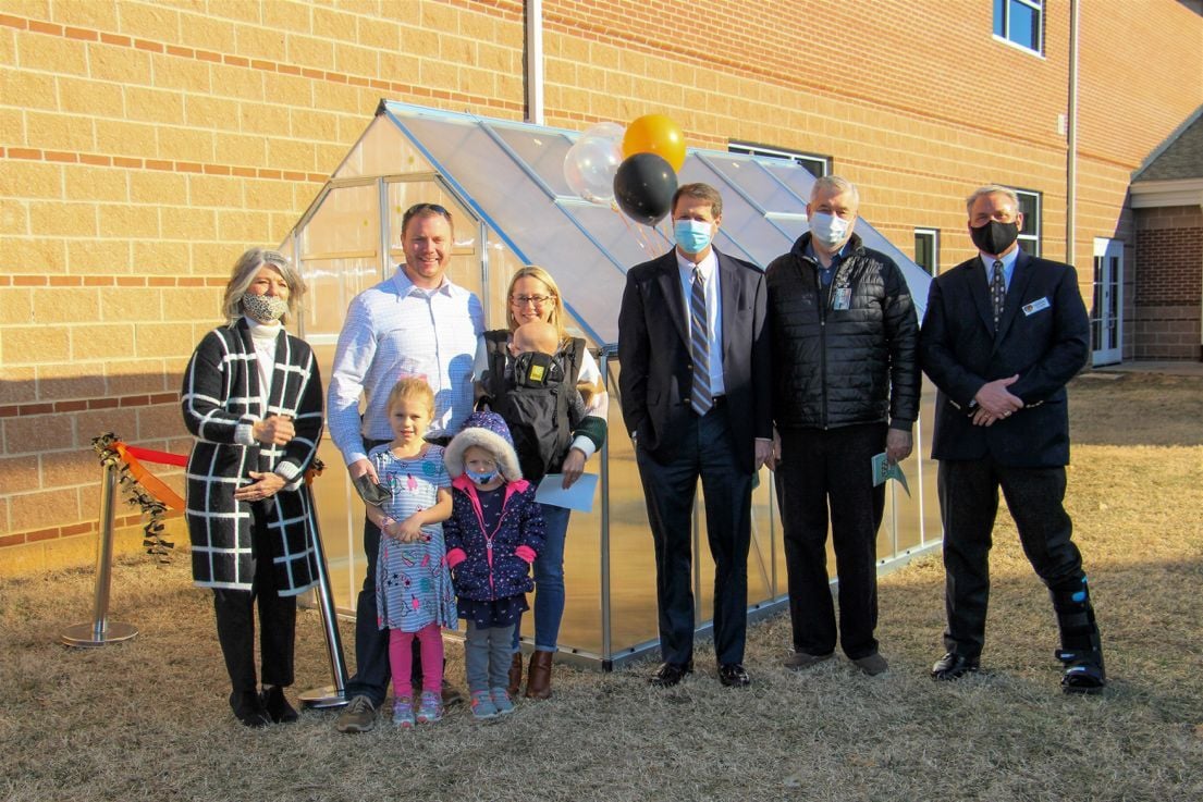 Sealston Elementary School greenhouse will help students study STEM