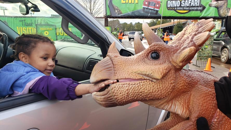 Dinosaur safari comes to National Harbor - WTOP News
