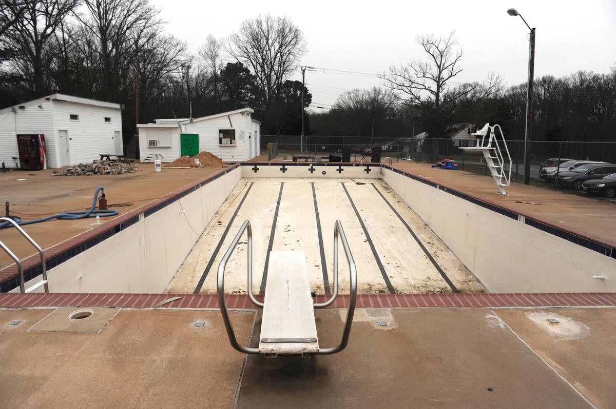 Community pools, like Ferry Farm, struggle to stay afloat Local News