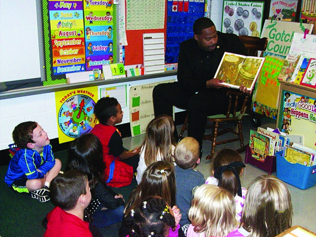 Virginia politician visits Garrisonville Elementary School firstgraders