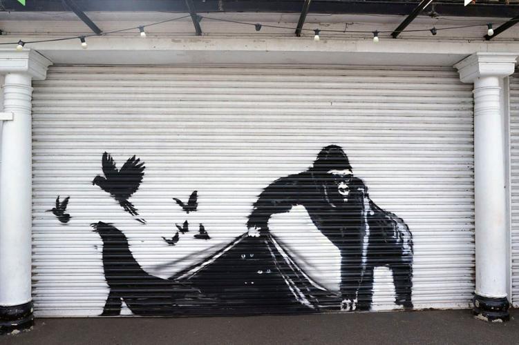 Banksy mural appears at London Zoo entrance