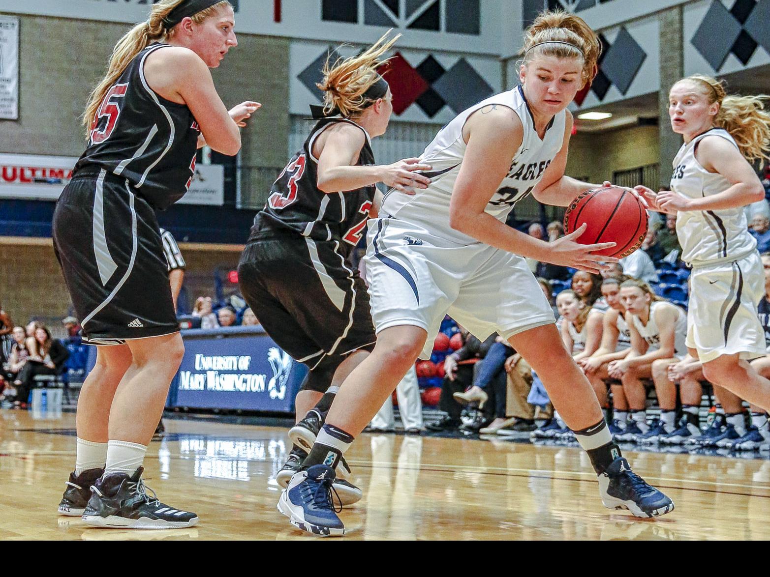 Photo Gallery Lynchburg College At Umw Women S Basketball