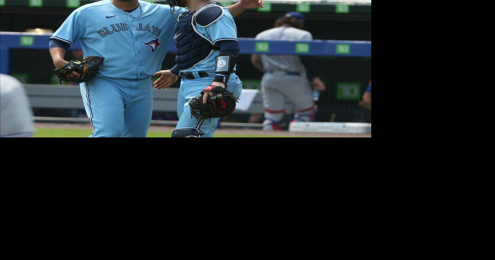 WATCH: Blue Jays' top prospect Gabriel Moreno hits first career MLB home  run 