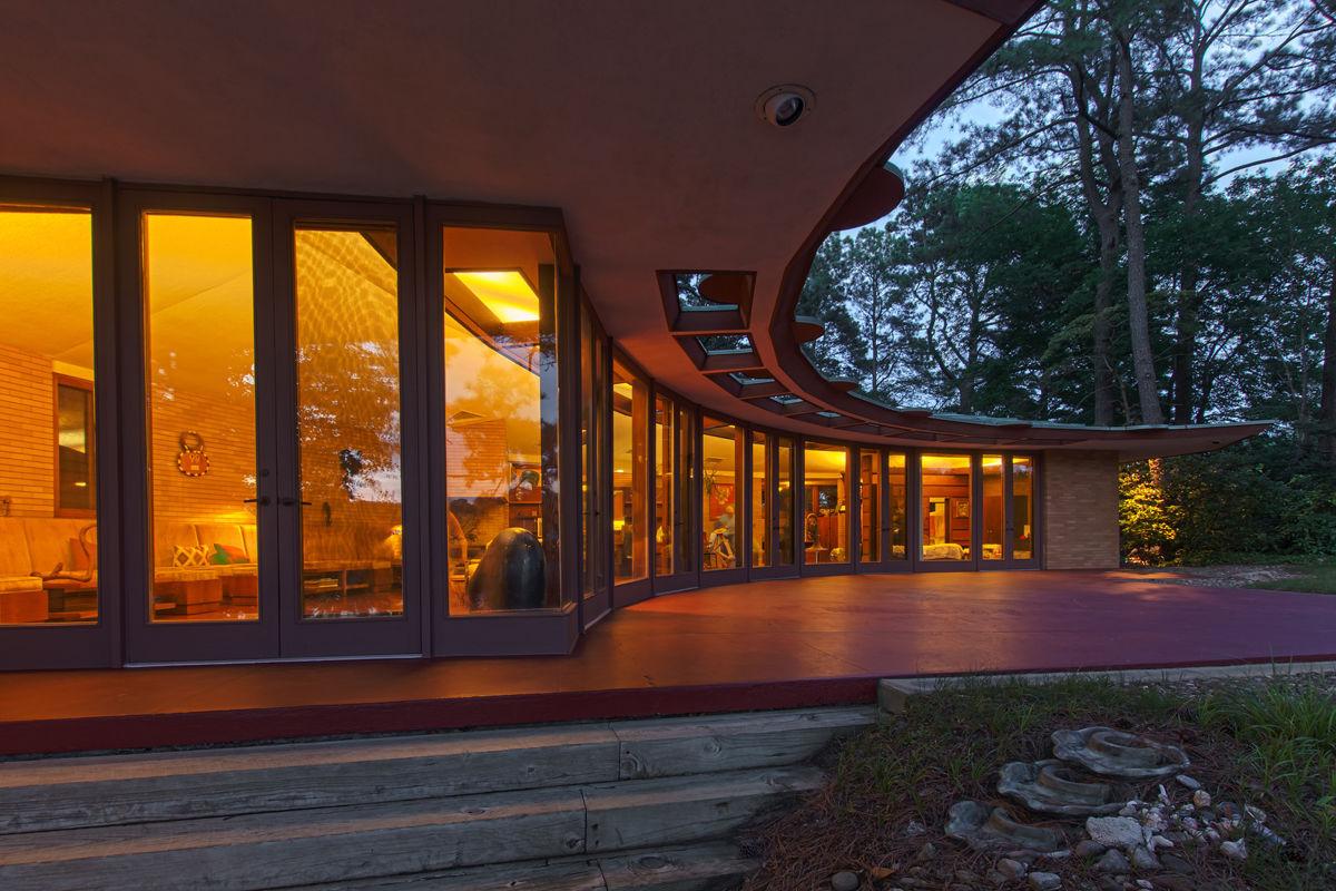 Frank Lloyd Wright home in Virginia Beach sells for 2.2M