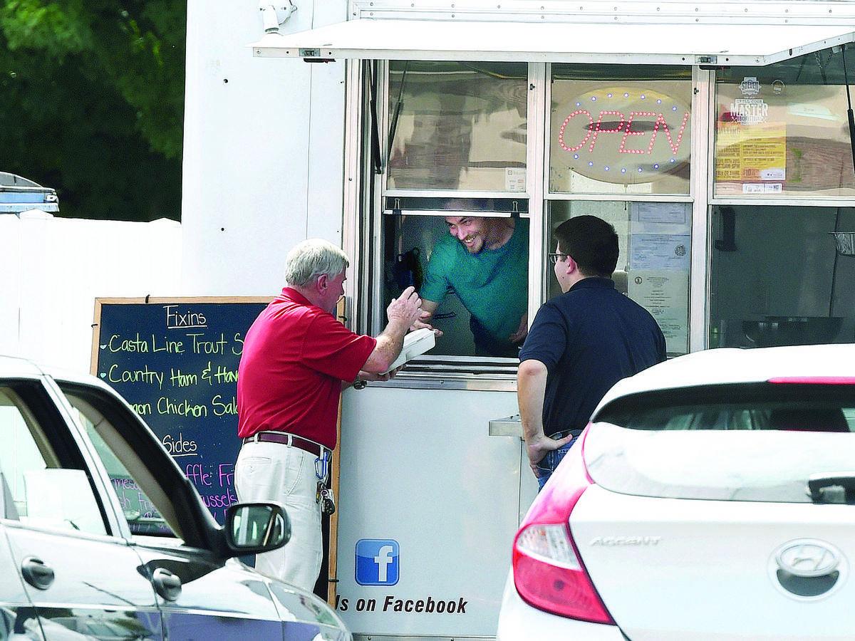 Food Truck Park Serving Fresh Stuff Va Md Dc