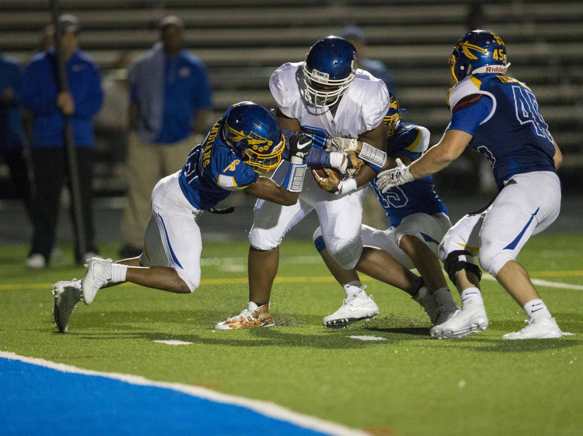 High school football With new crop of ballcarriers, Courtland's wingT