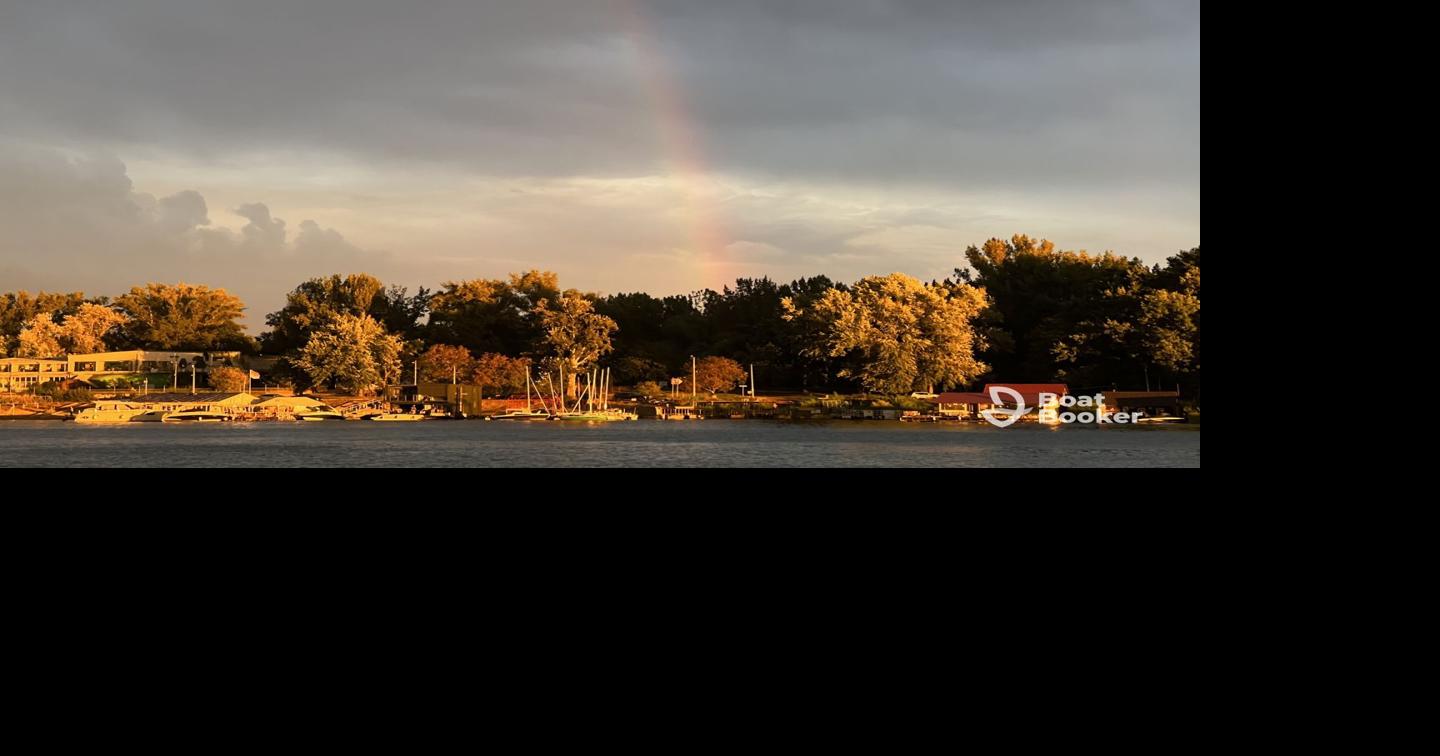 Lake Anna named one of best lakes for fall foliage boating