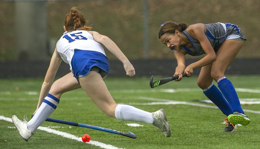 VHSL Class 4 field hockey Davis, Courtland shed early jitters, top