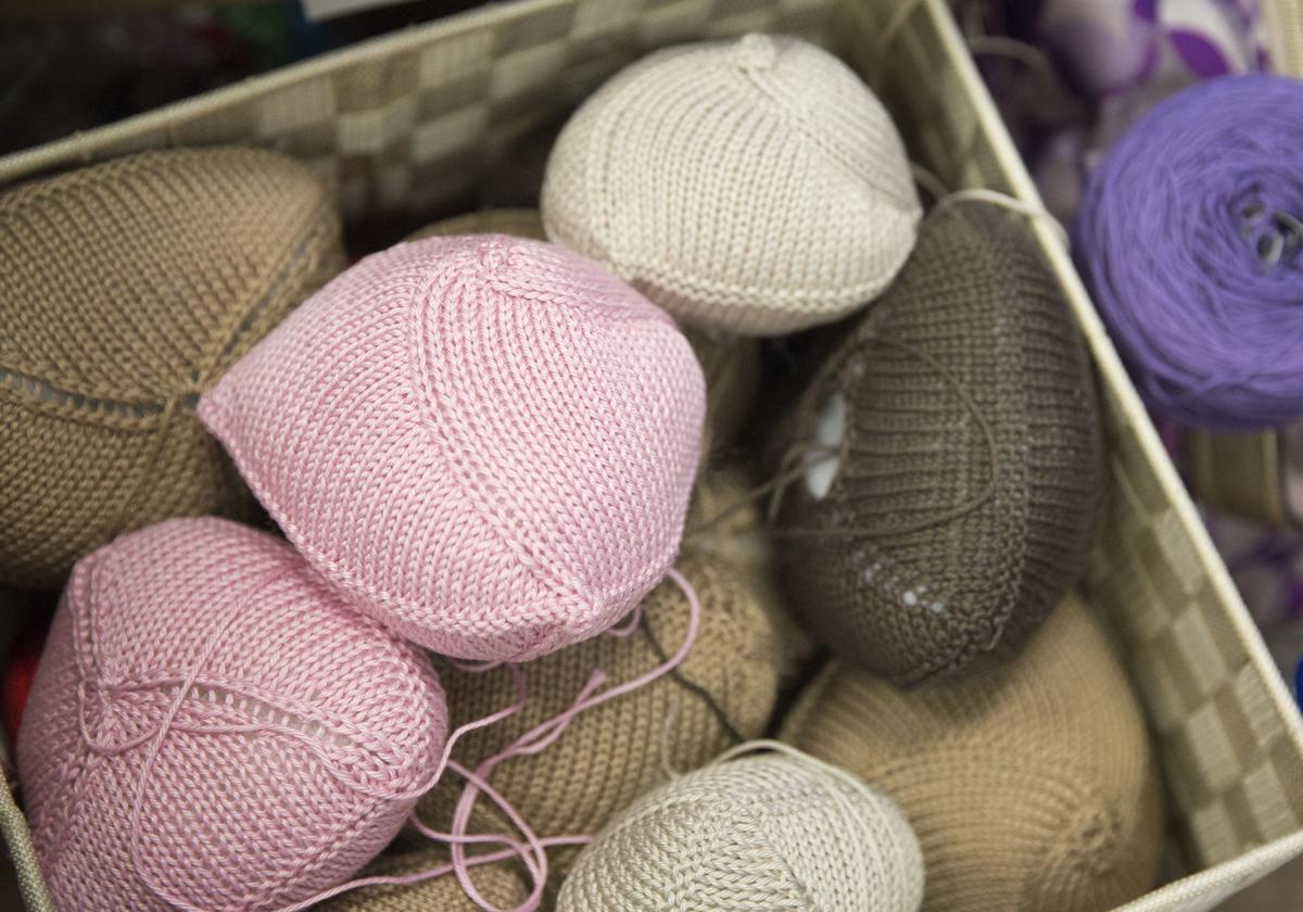 Handmade with love, Knitted Knockers are created to help breastcancer