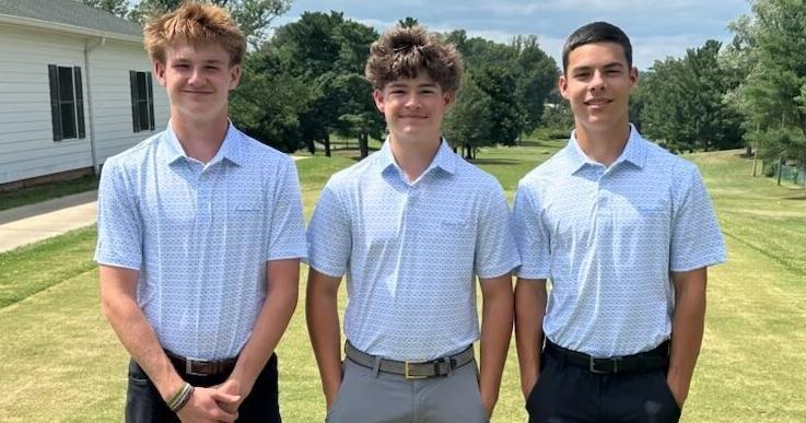 Eastern View golfers spring into action after kayak capsizes