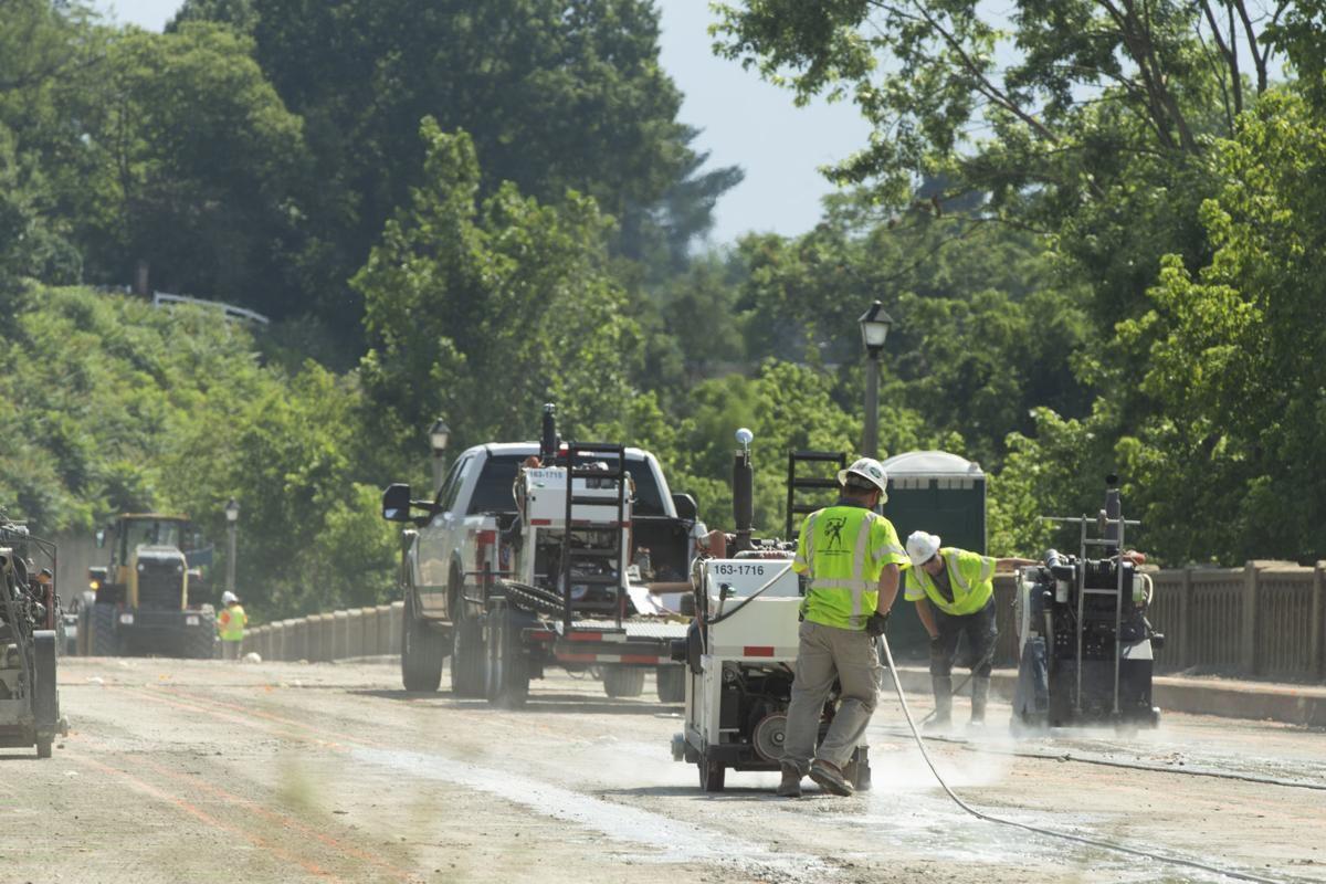 PHOTO: Road construction