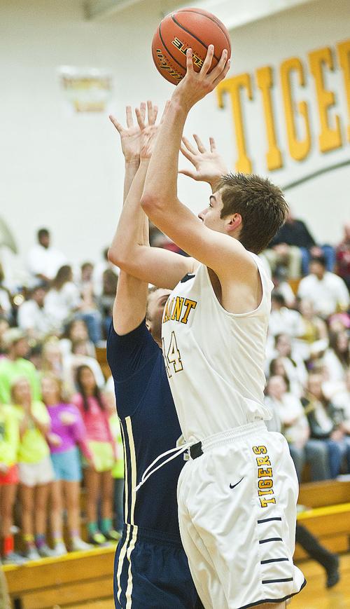 High School Boys Basketball Fremont Vs Elkhorn South 12 15 15
