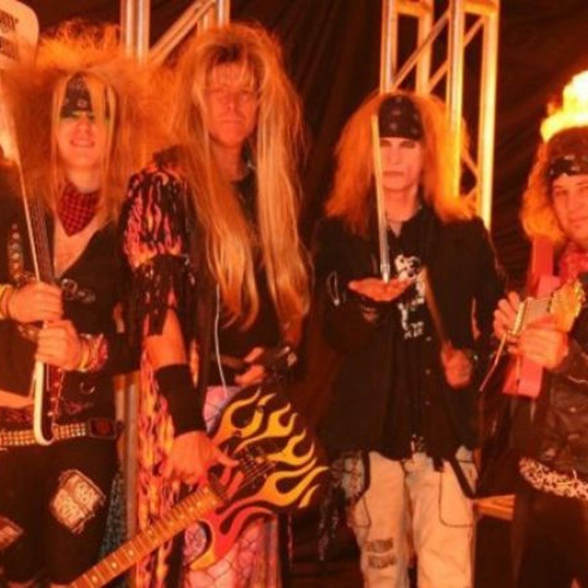 3d In Your Face Set To Rock Uncle Larry S Local News