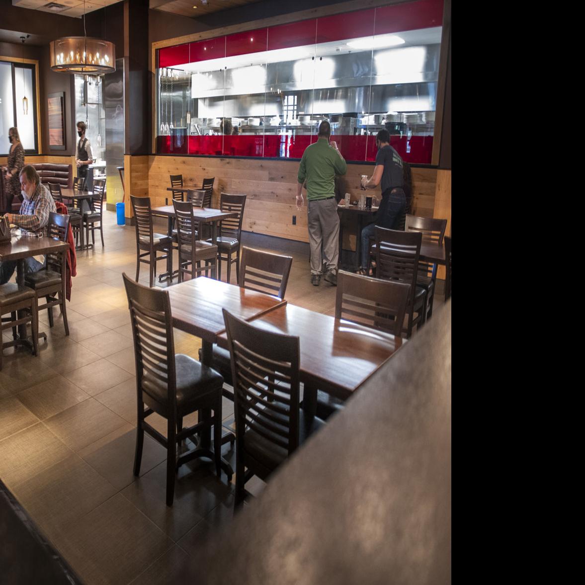 Regulars Return To Restaurants Salon Owner Tries To Keep Up With Flood Of Customers As Lincoln Reopens Local Fremonttribune Com