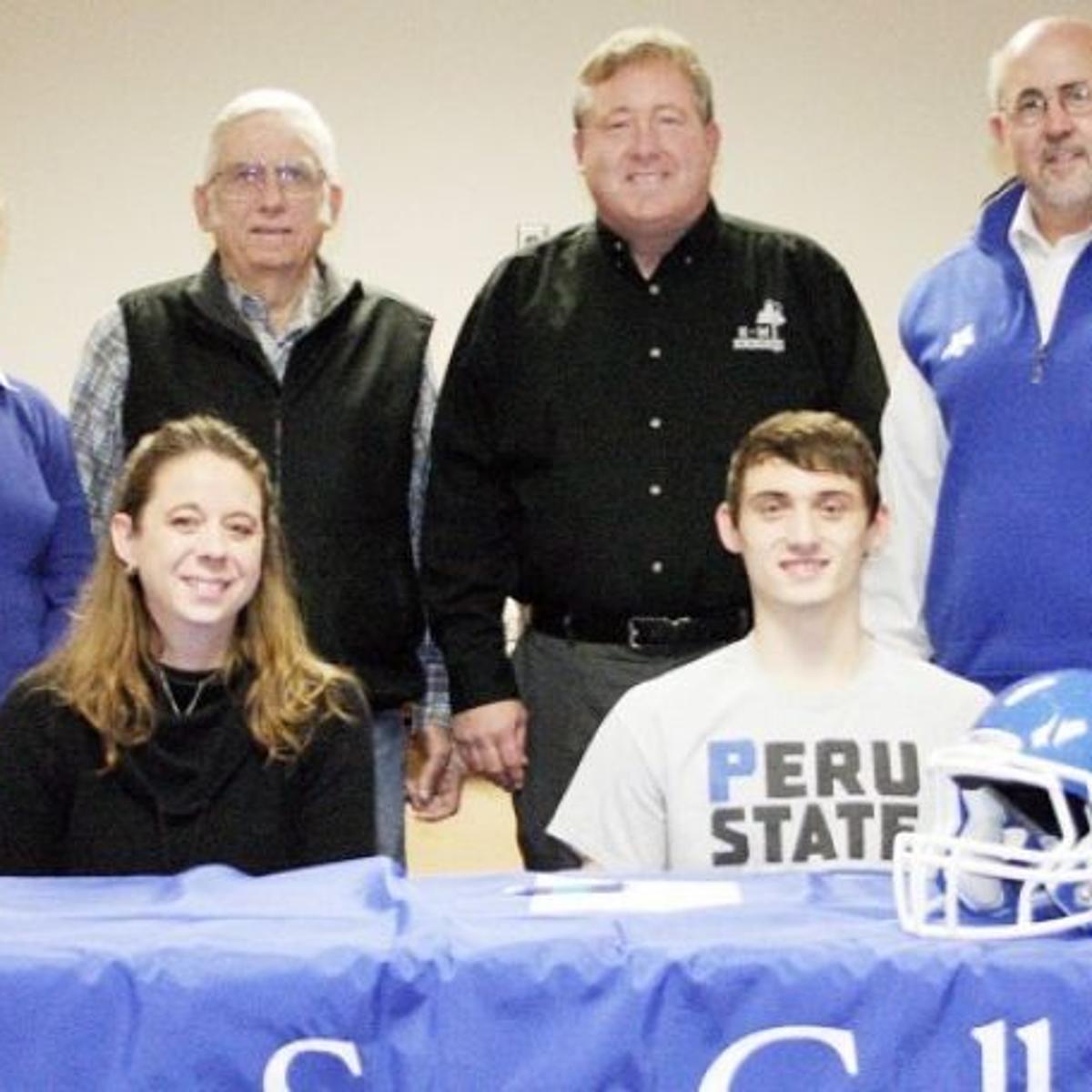 Elmwood Murdock Senior To Play Football At Peru State College Next Season Sports Fremonttribune Com