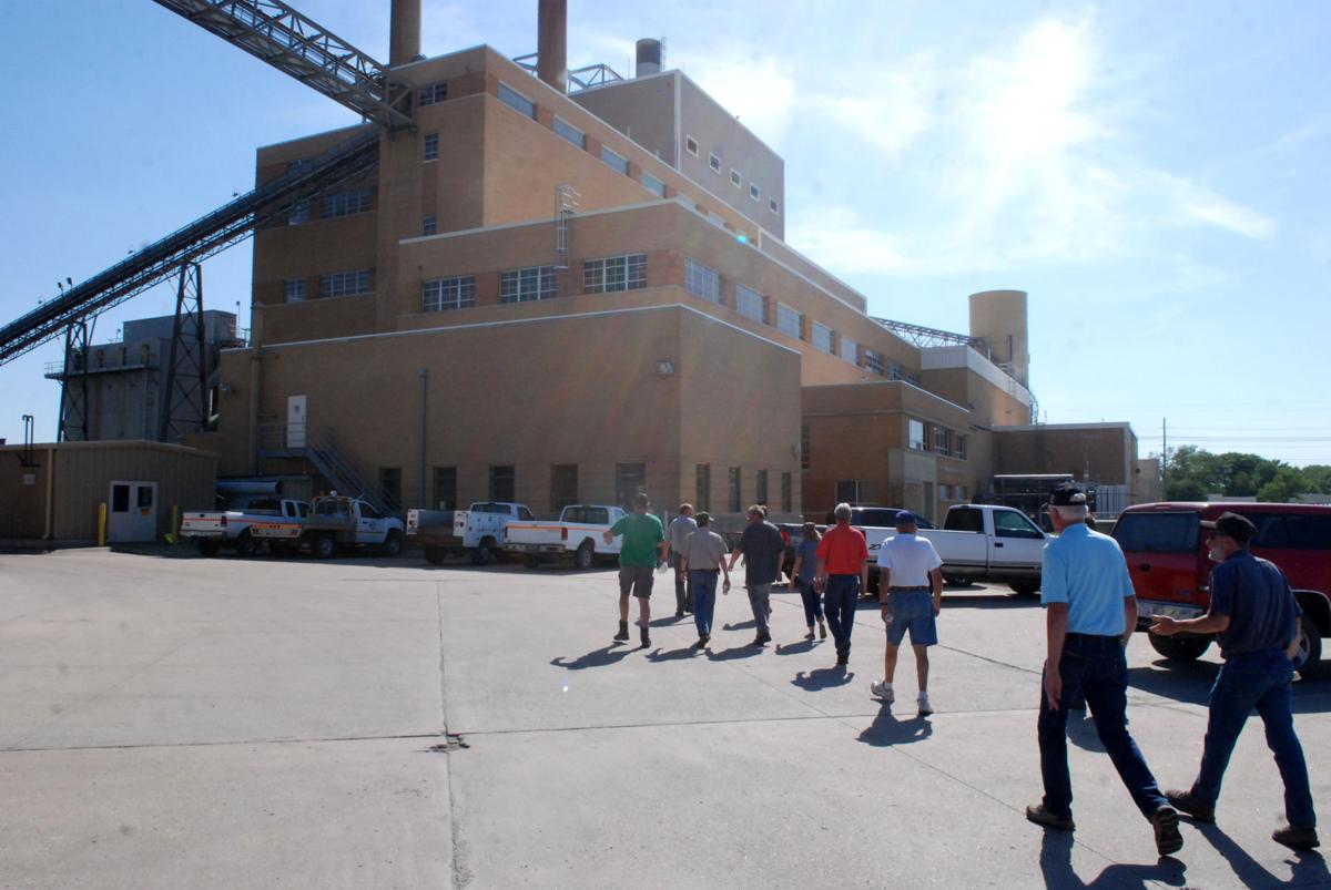 City gives public look at solar farm, power plant