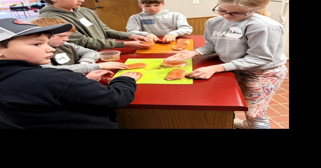 Everything but the oink: Dodge County hosts 4-H pork workshop