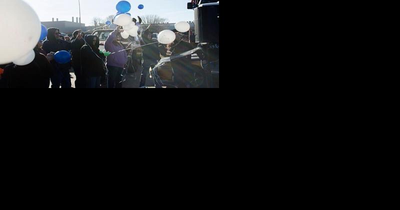 Car show pays tribute to Grand Island man who died in baler accident - Vimarsana News