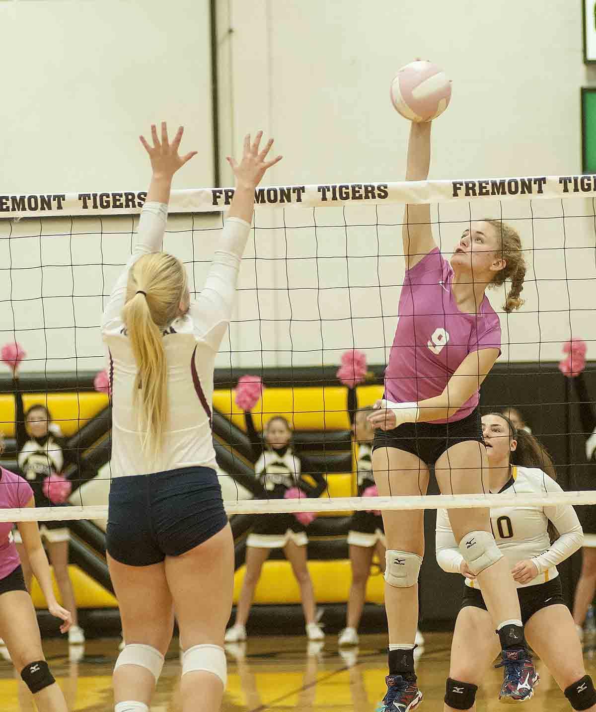 Photos: Fremont volleyball vs. North Star, 10.10.17