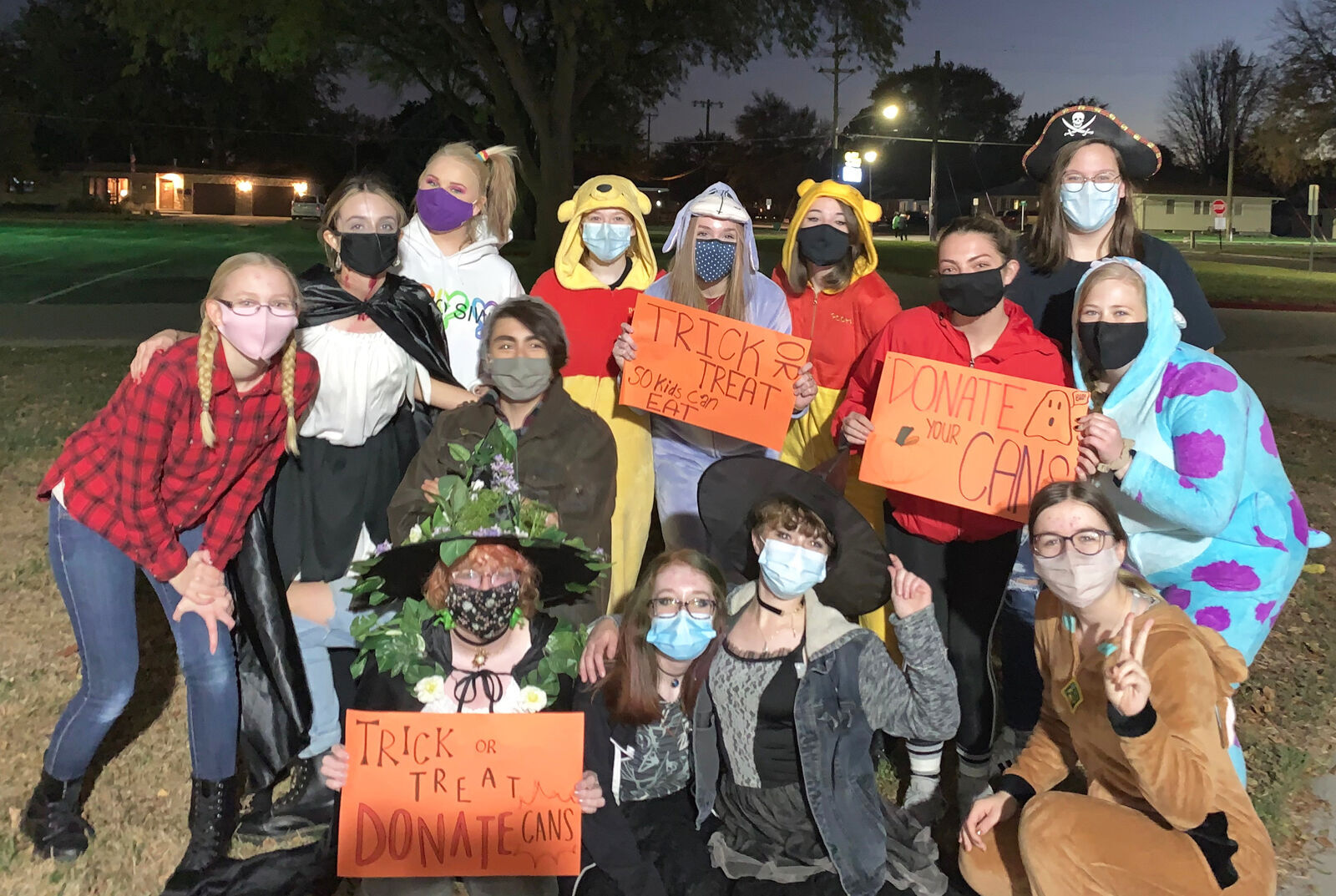 FHS thespians host food-drive, haunted classroom Friday