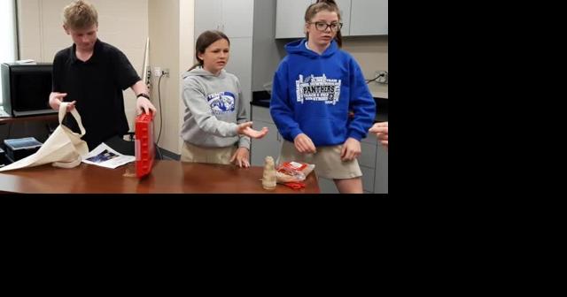 WATCH NOW: Trinity kids assemble STEM kits - Vimarsana News