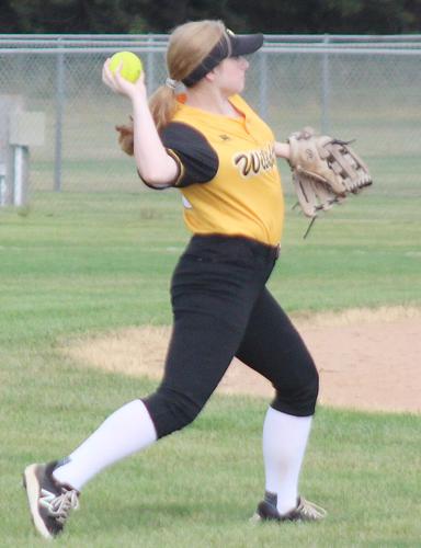 Emma Renner makes throw in left field