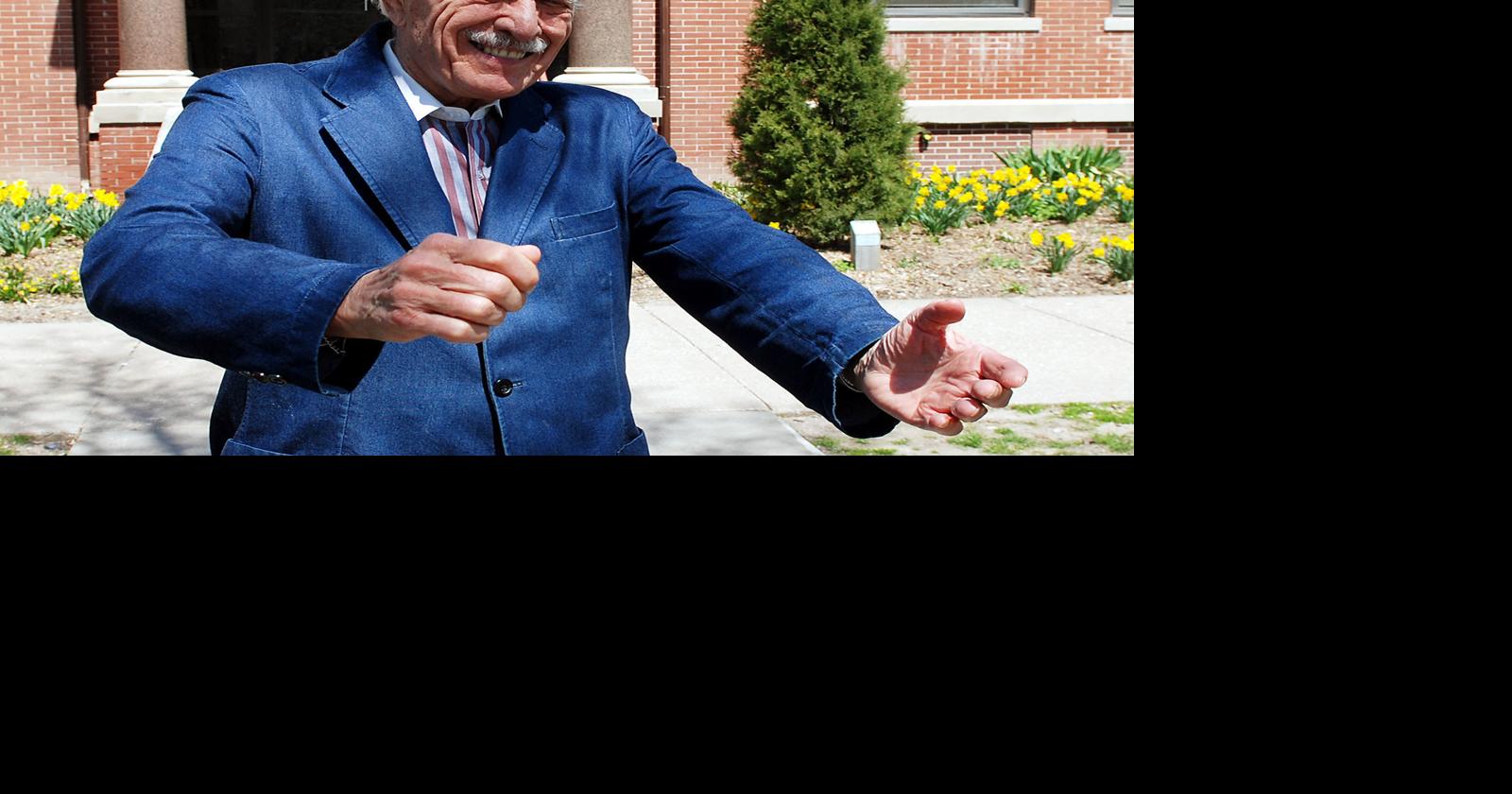 Former MU director to return for reunion