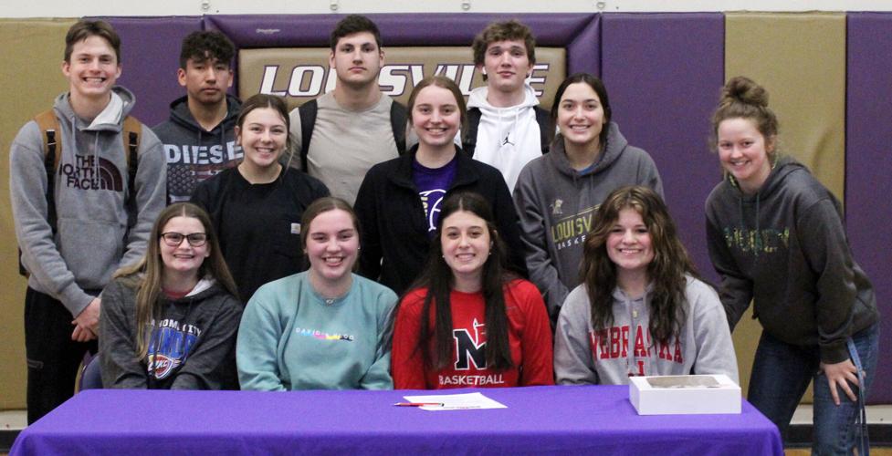 Jaylin Gaston and senior classmates