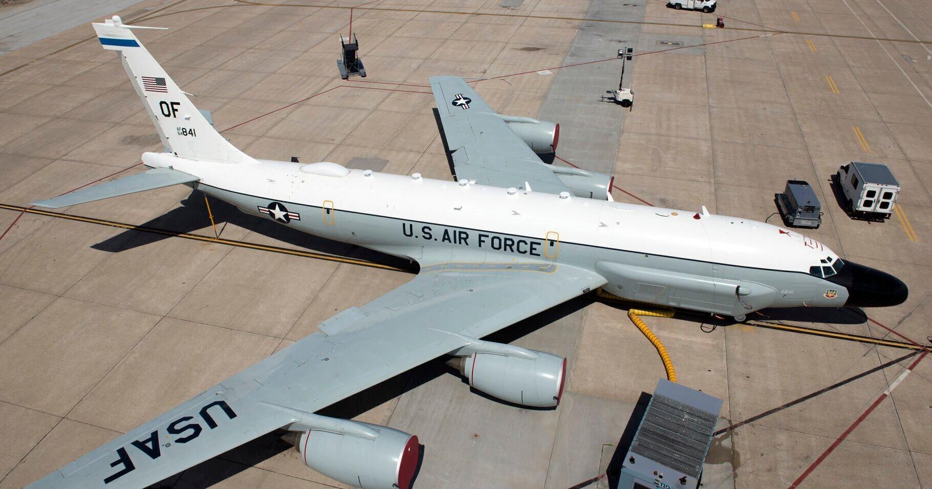 Amid Taiwan tensions, Offutt-based Rivet Joint jet gets 'thumped' by Chinese fighter - Vimarsana News